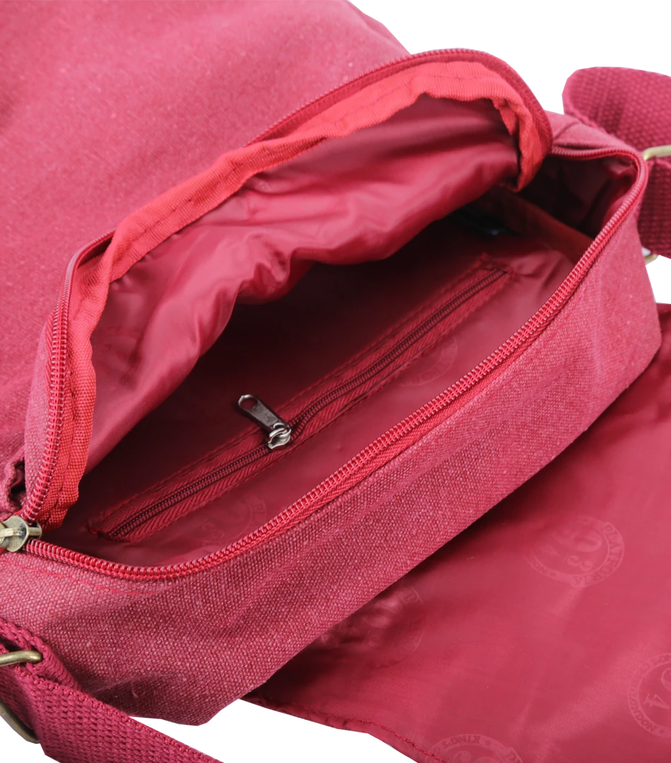 Warner Bros Platform 9 3/4 Medium Canvas Bag Platform 9¾ 7 Warner Bros Platform 9 3/4 Medium Canvas Bag Platform 9¾